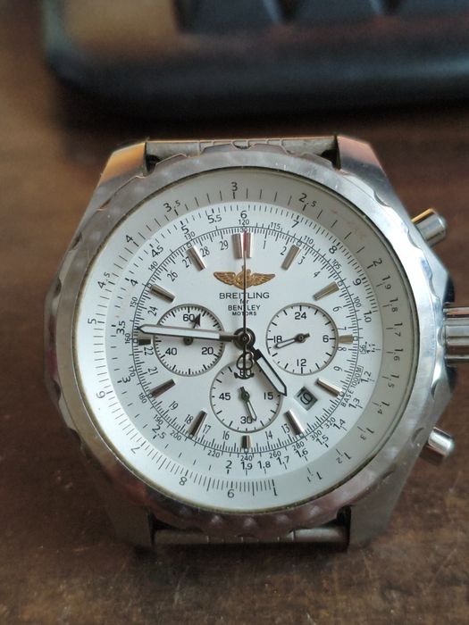 Часы электромеханические Breitling