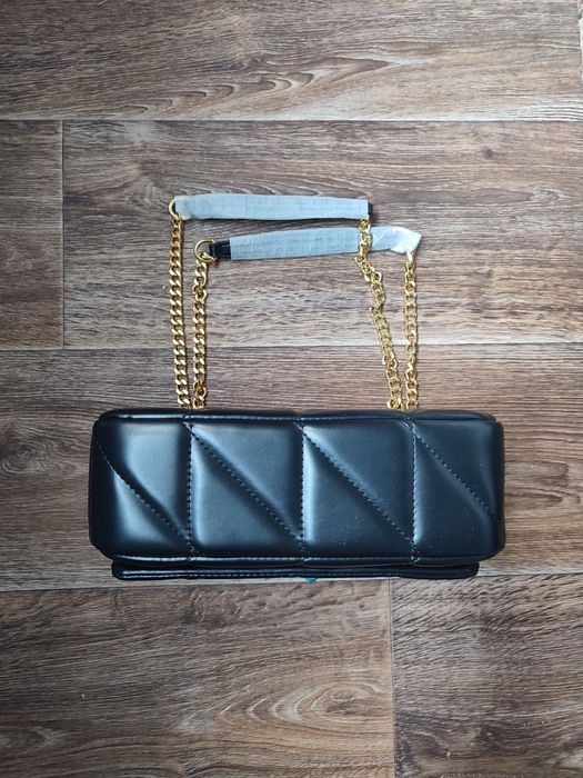 Продам гарну нову жіночу сумочку