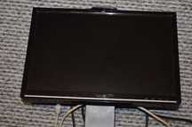 Monitor Asus 19 cali z kablami