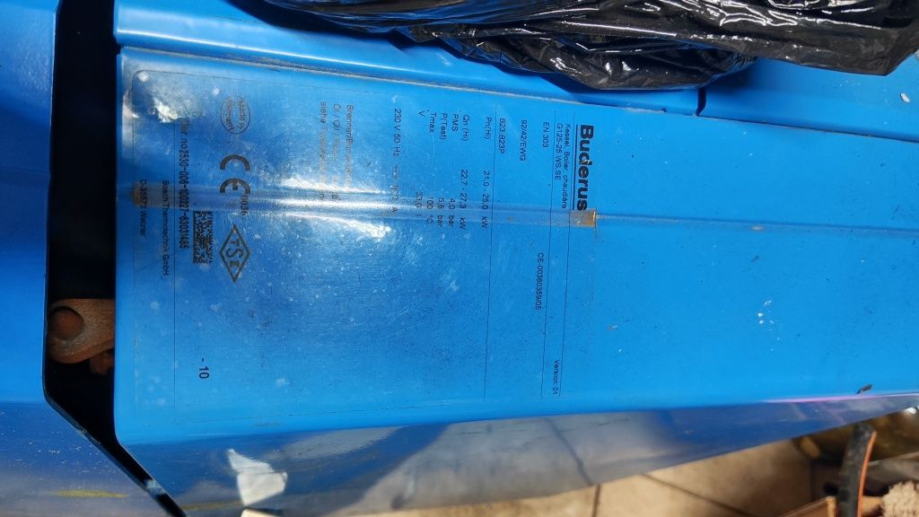 Piec olejowy Buderus logano G125