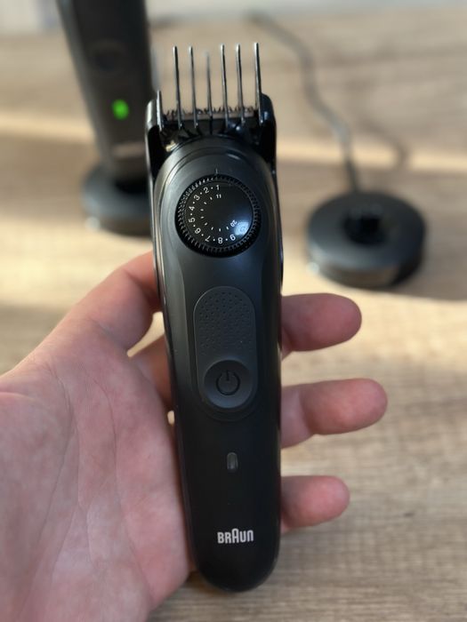 Тример для вусів і бороди Braun