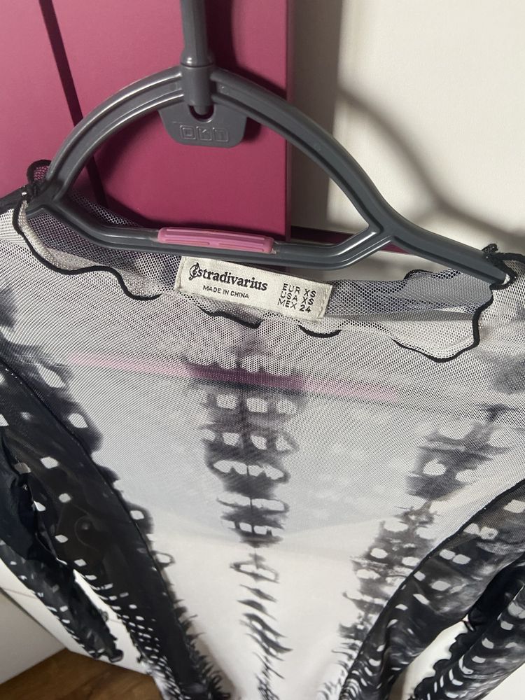Sukienka z halką Stradivarius XS