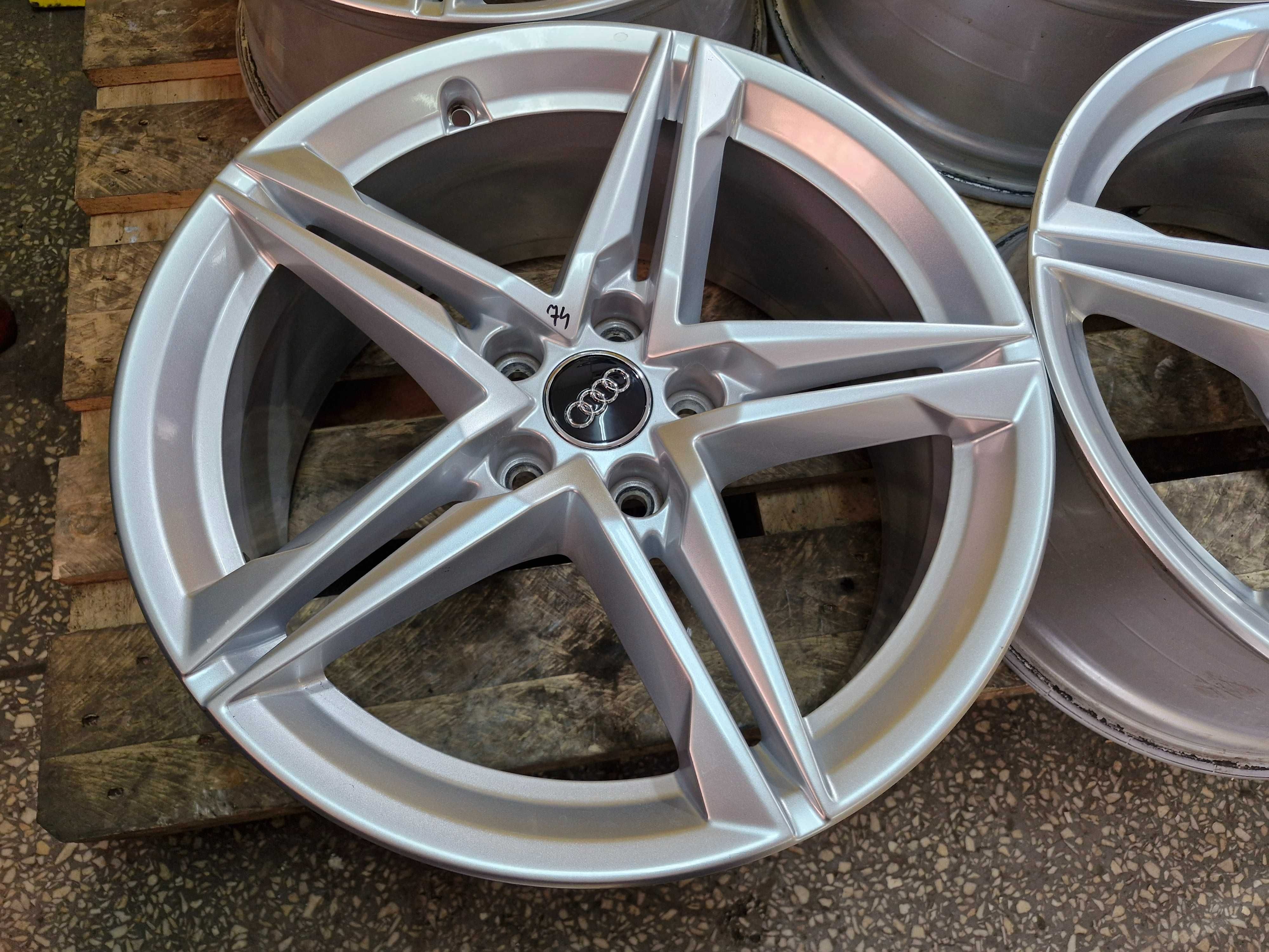 Alufelgi 5x112 18 Audi A4 S4 B8 B9 A5 A6 8W0 OE 8.0" x 18" ET40 S-line