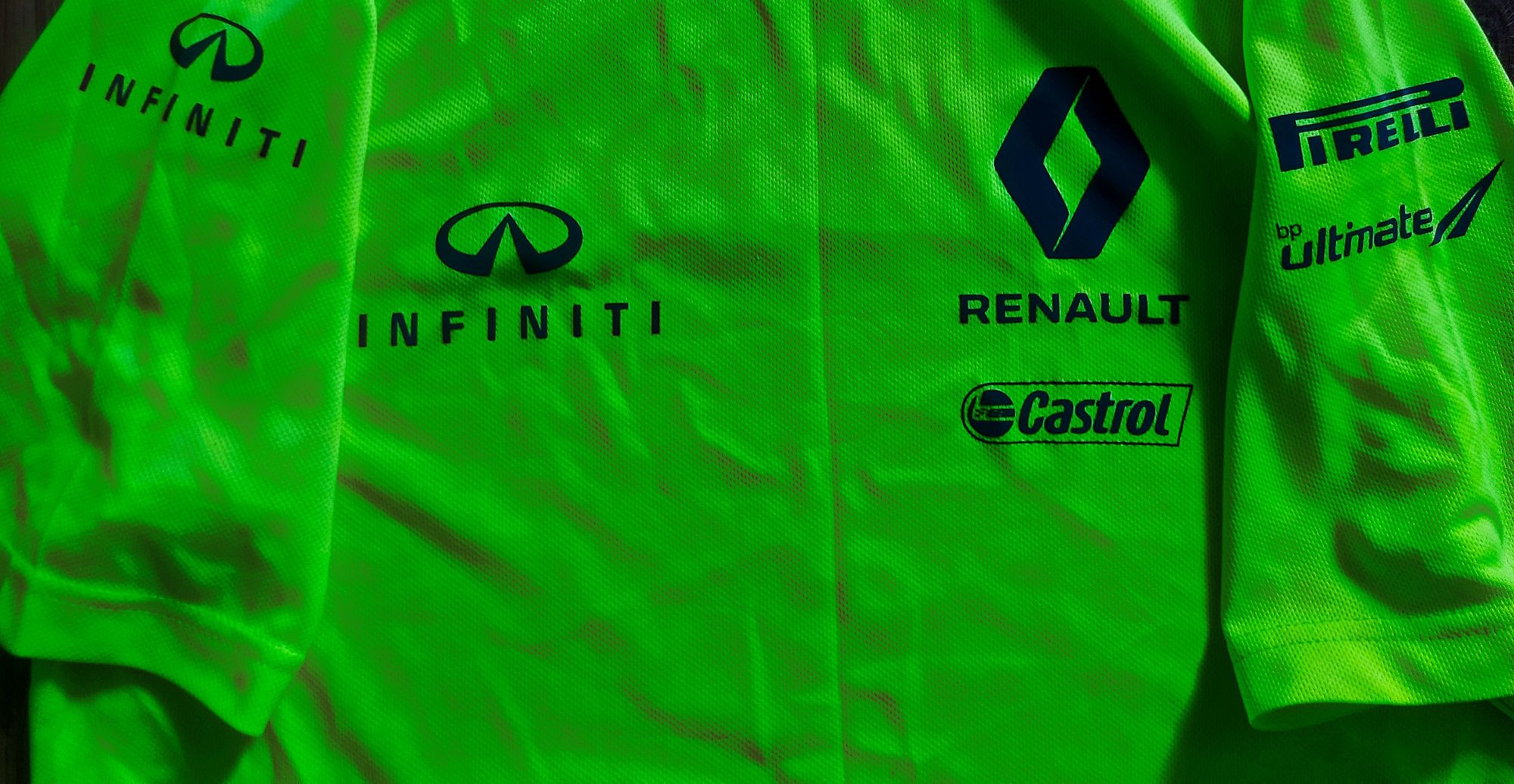 Koszulka Renault Infinity Castrol Pirelli firmy AWDIs