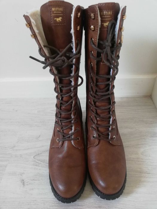 Nowe kozaki zimowe ocieplane futerkiem Mustang