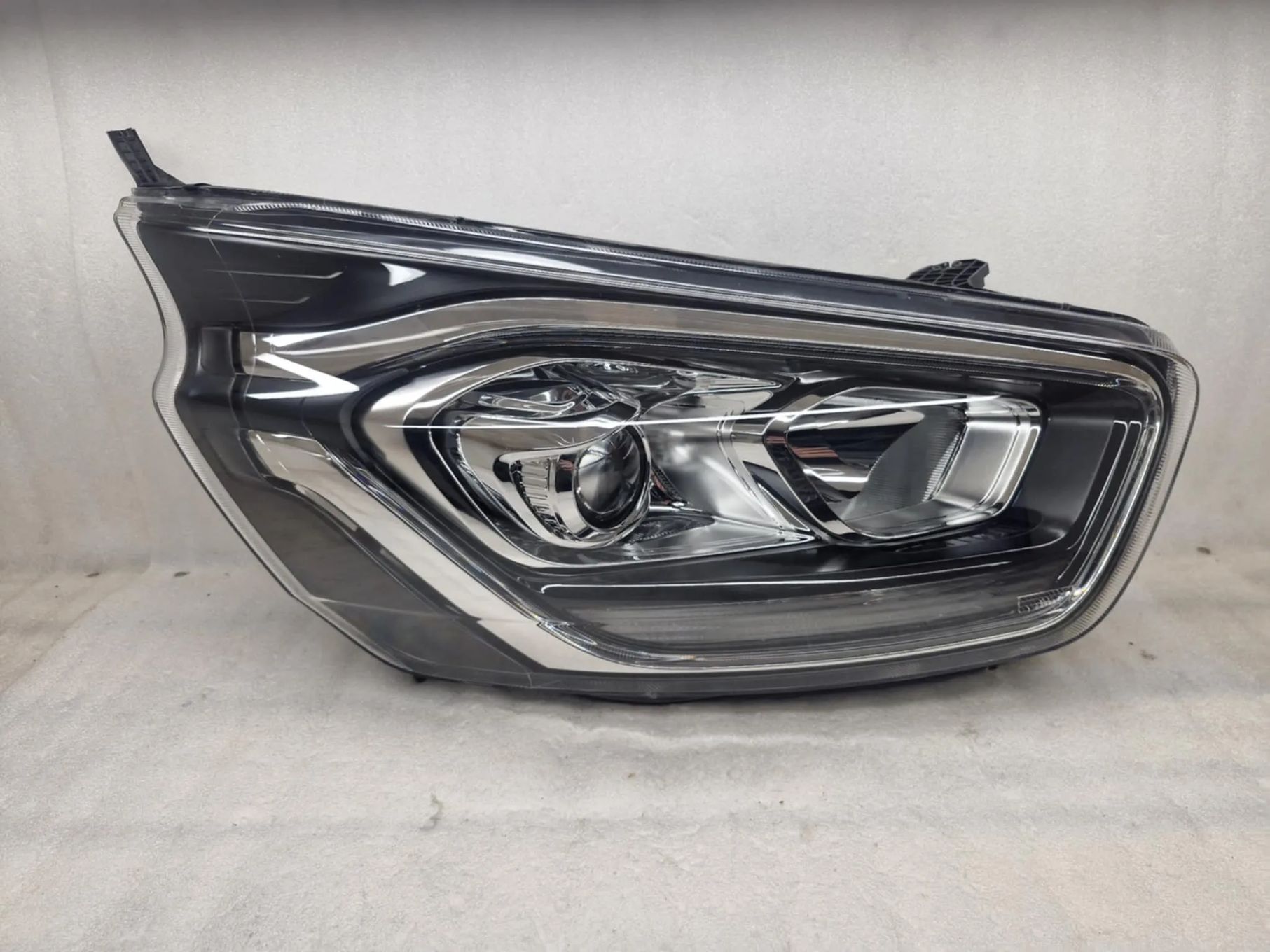 FORD TRANSIT CUSTOM LIFT LED LAMPA PRAWA PRZÓD JK2113W029DJ