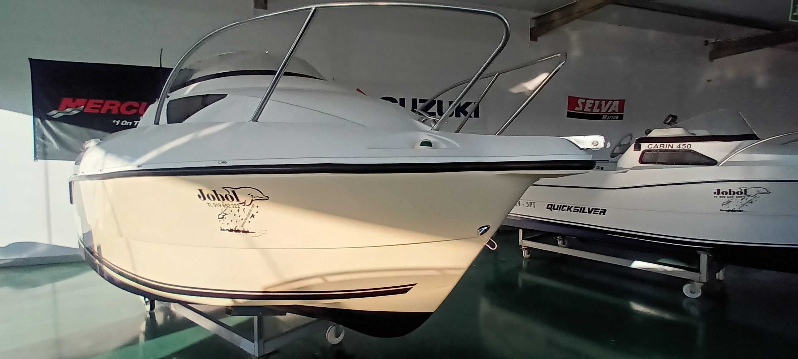 Barco QUICKSILVER 460 com motor MARINER 40HP 4Tempos  EFI