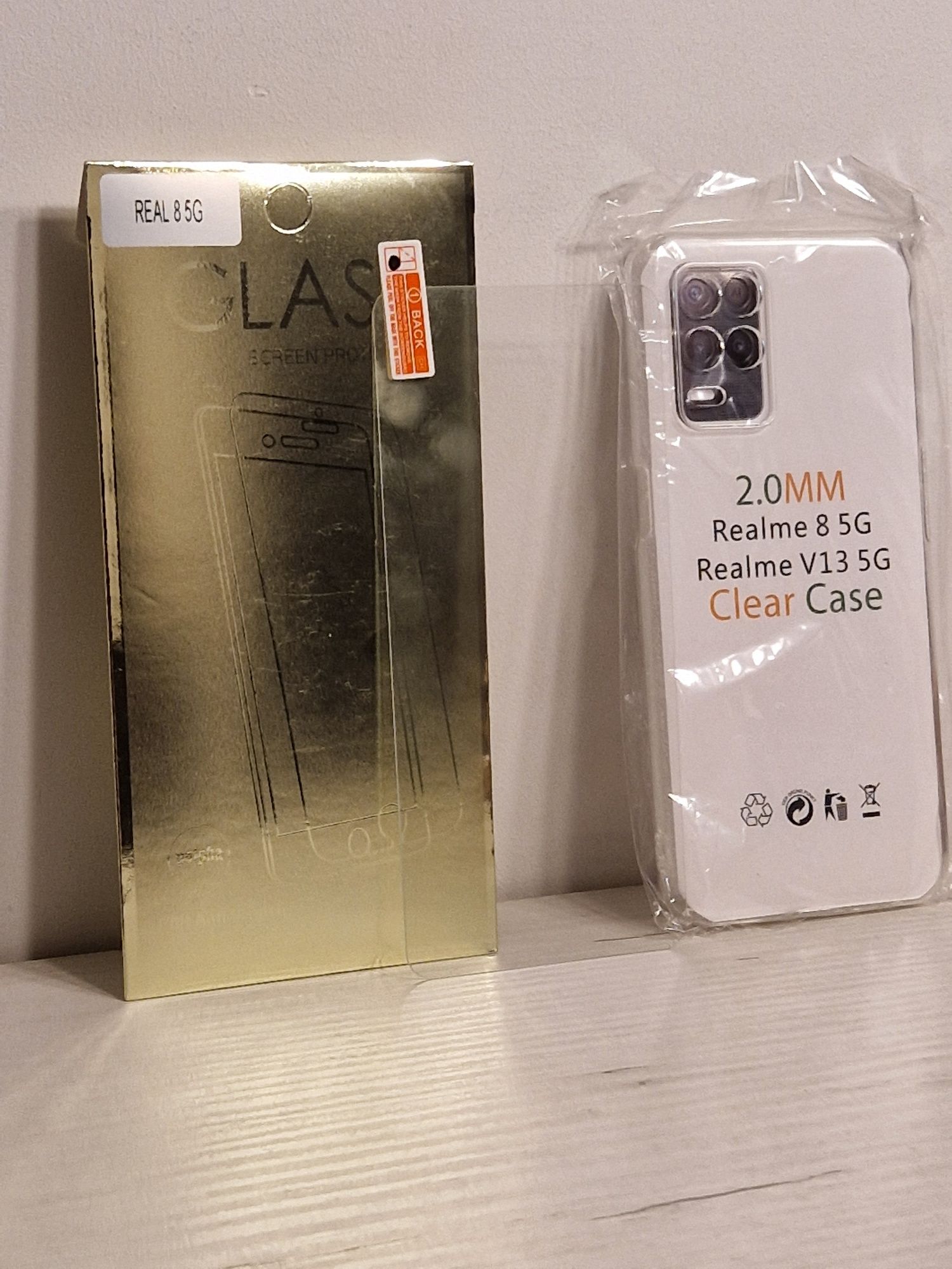 Back Case 2 mm Perfect do REALME 8 5G + Szkło Gold 9h