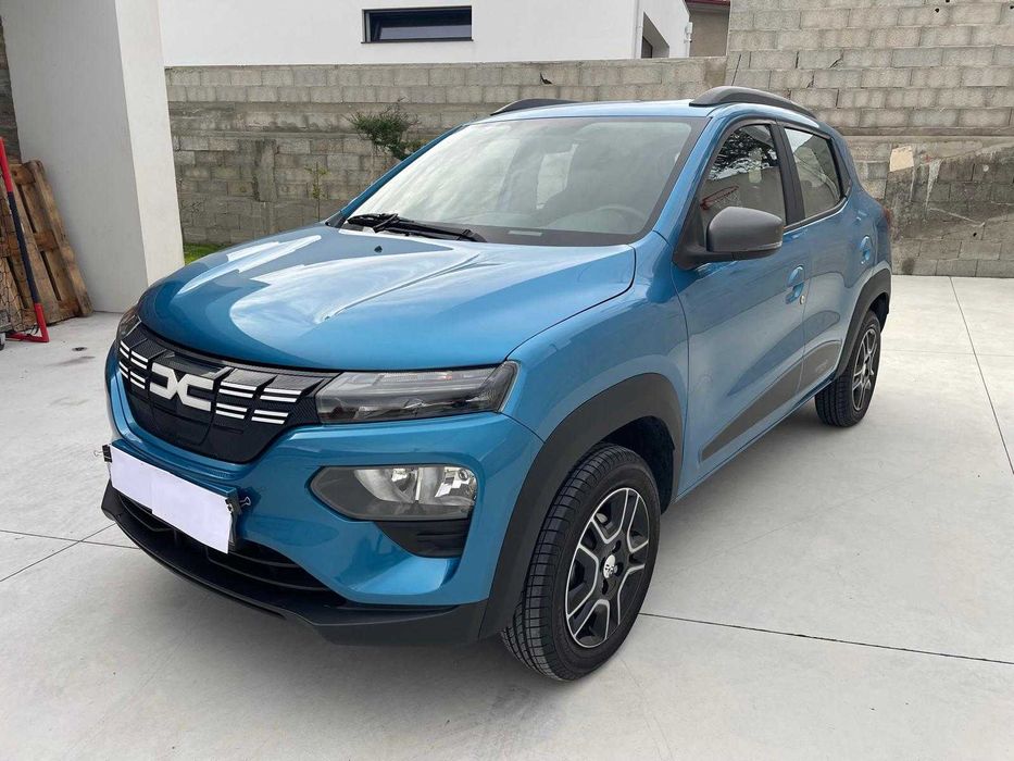 Dacia spring como novo