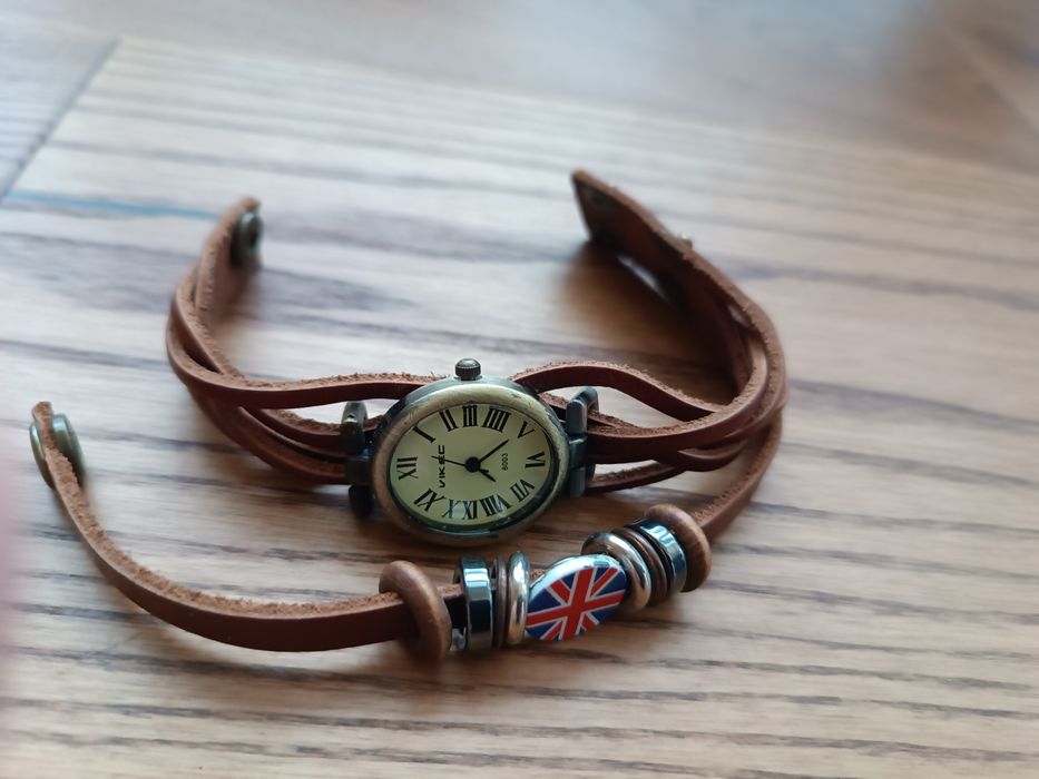 Часы кожа Тайланд