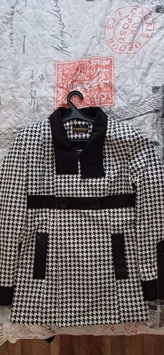 Продам жіночу куртку