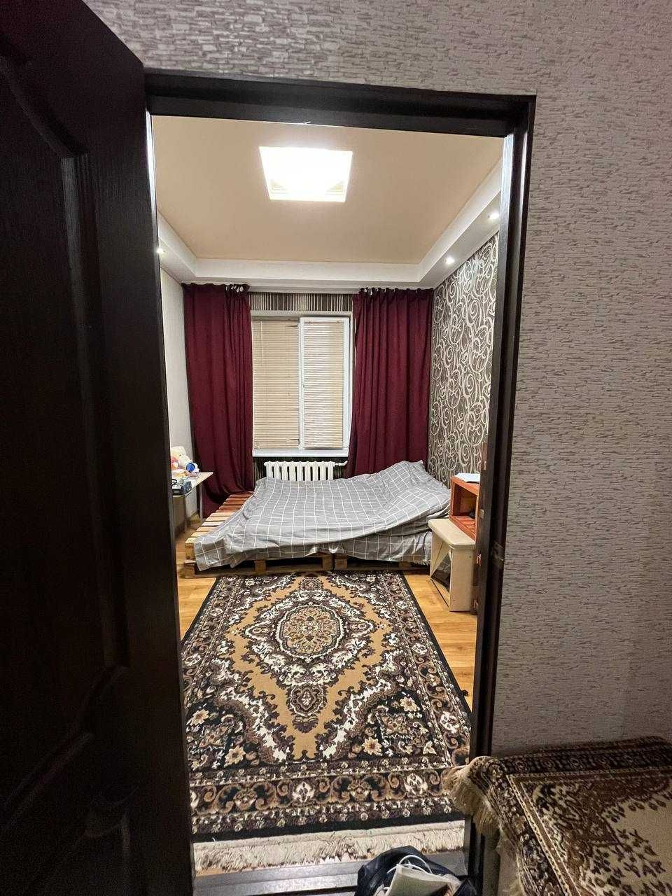 Продам 4-х комнатную полнометражную квартиру