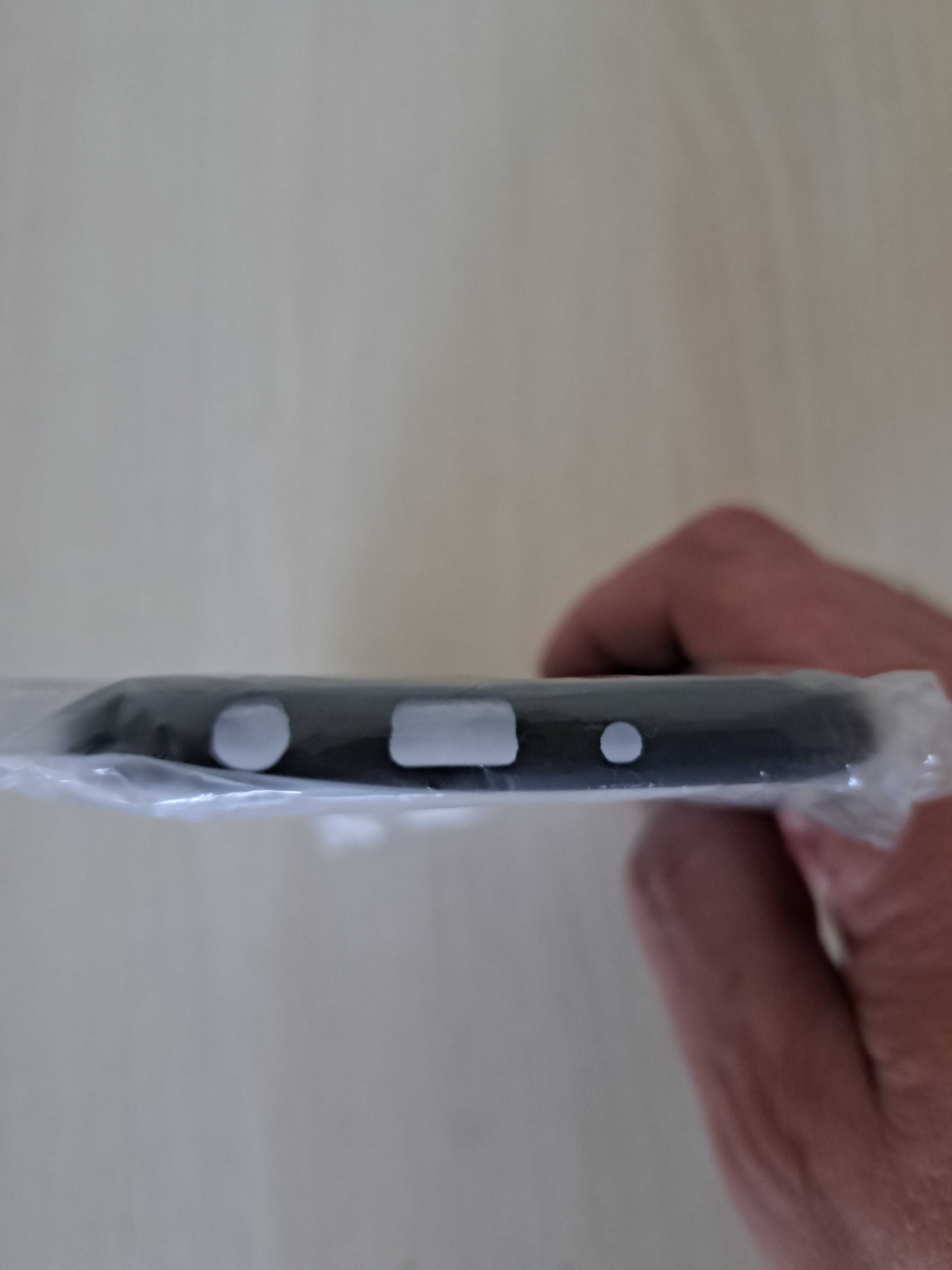 Etiu czarne do samsung J7 z 2017