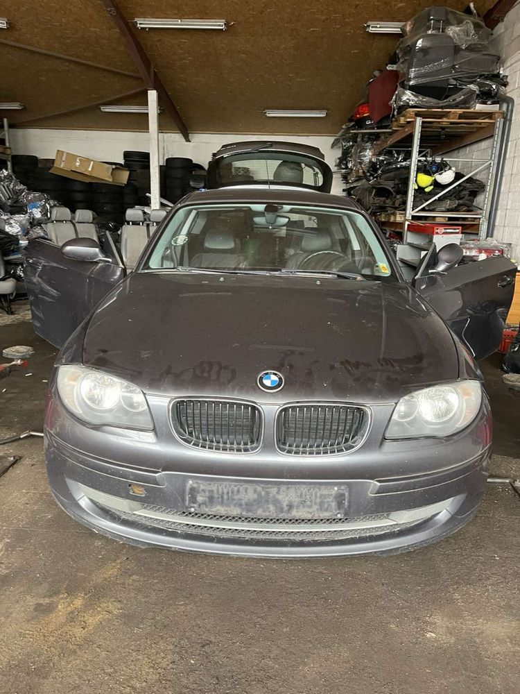 Ляда кришка багажника BMW e81 e87 1 одиничка бмв е 81 е 87 крышка кляп