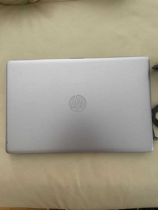 HP ProBook 470 G7  17" Core i5-10210U AMD Radeon 512ssd memoria 16gb