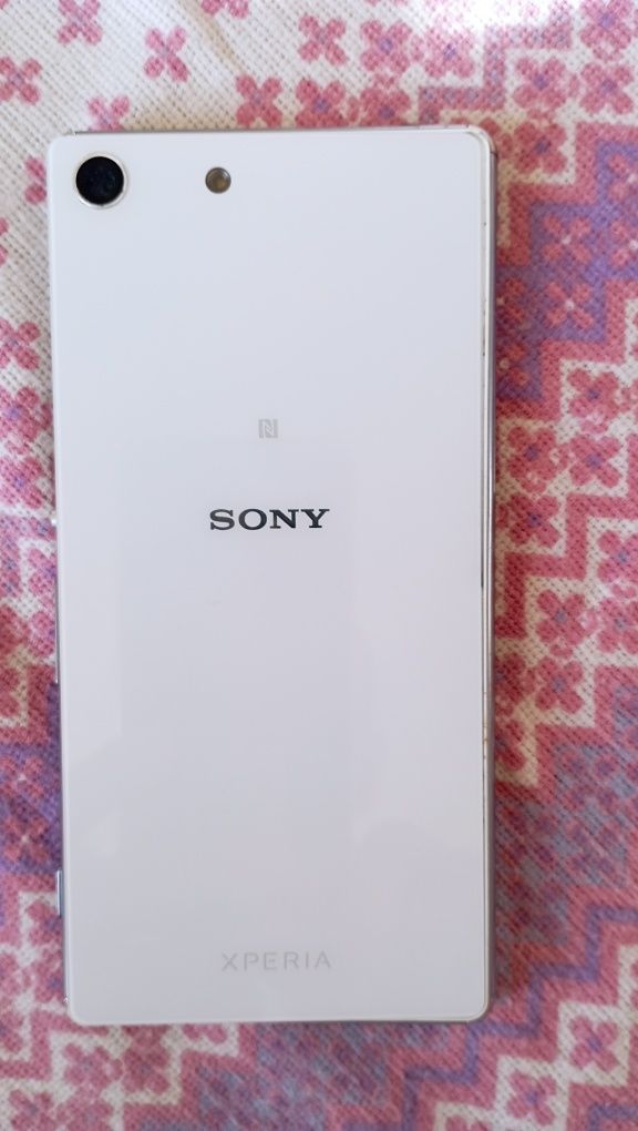 Telefon Sony Xperia M5