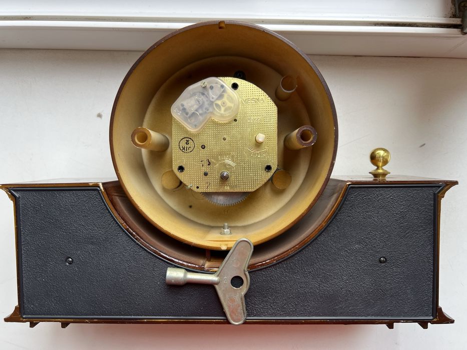 Часы каминные VESNA