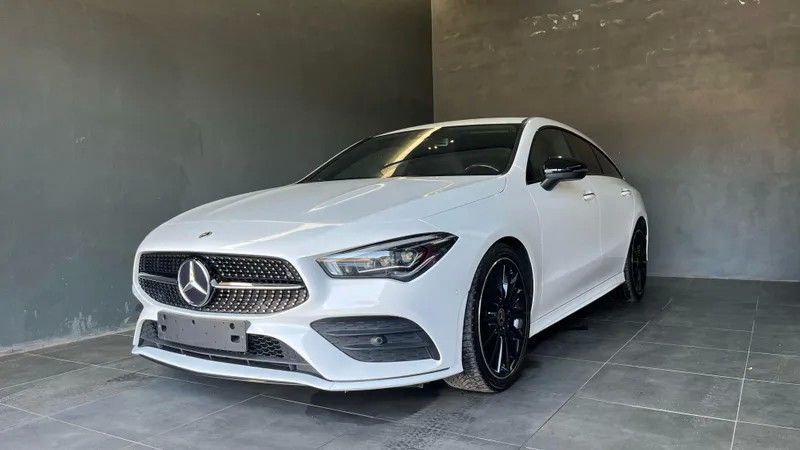 Mercedes-Benz CLA 220 d Shooting Brake AMG Line Aut.