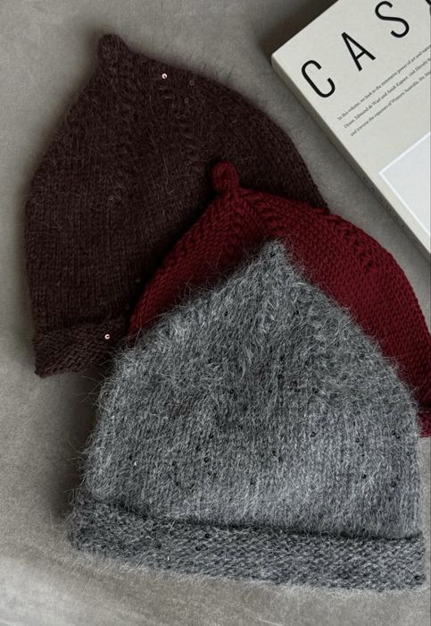 Шапка з піпкою, жолудь, біні