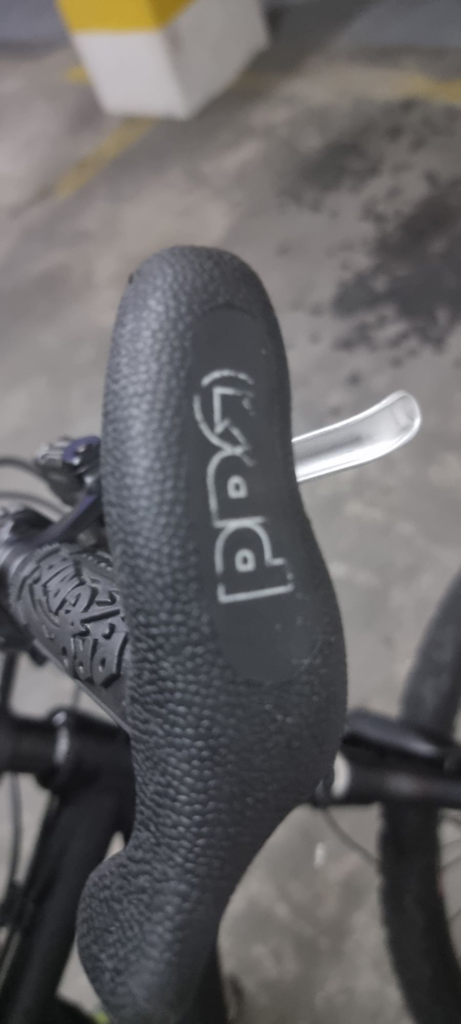 Vendo bicicleta preta!