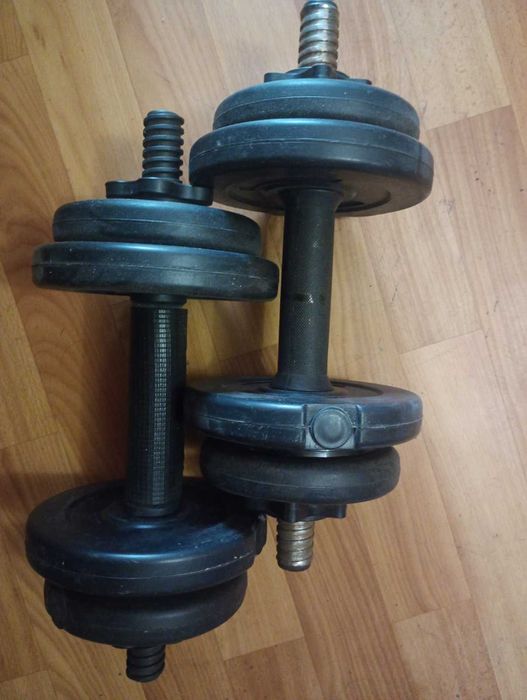 Гантели 6 кг (каждая 3 кг) в рабочем состоянии