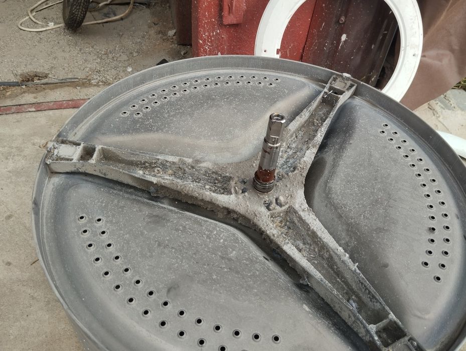 Платы управления,крестовины  и другие запчасти на стиральные машины.