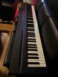 Yamaha p45 com suporte