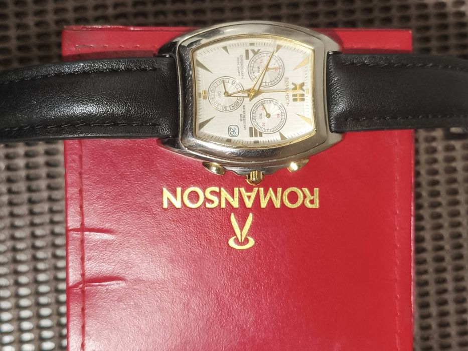 Продам годинник Romanson