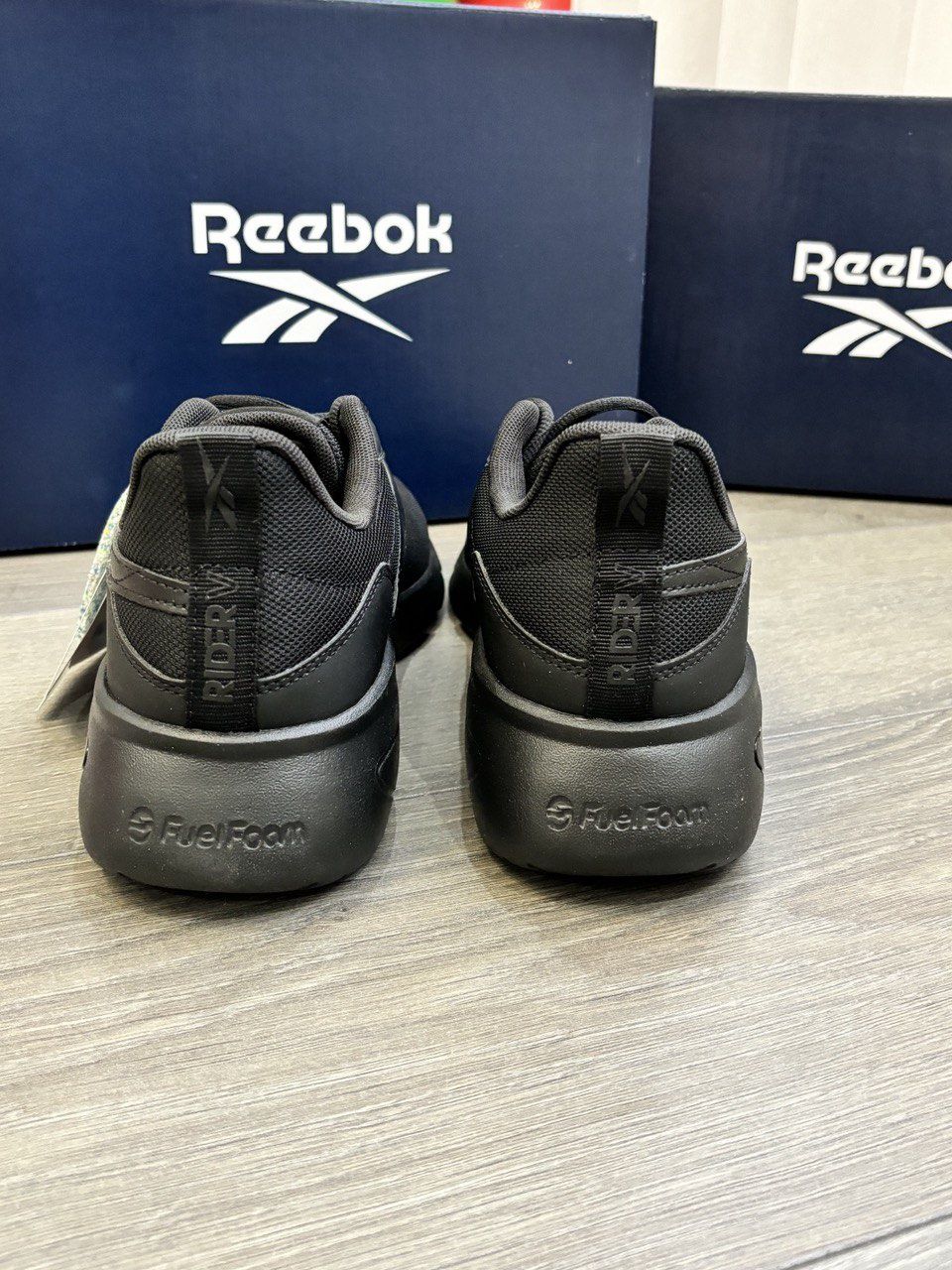 Кросівки чоловічі Reebok rider v