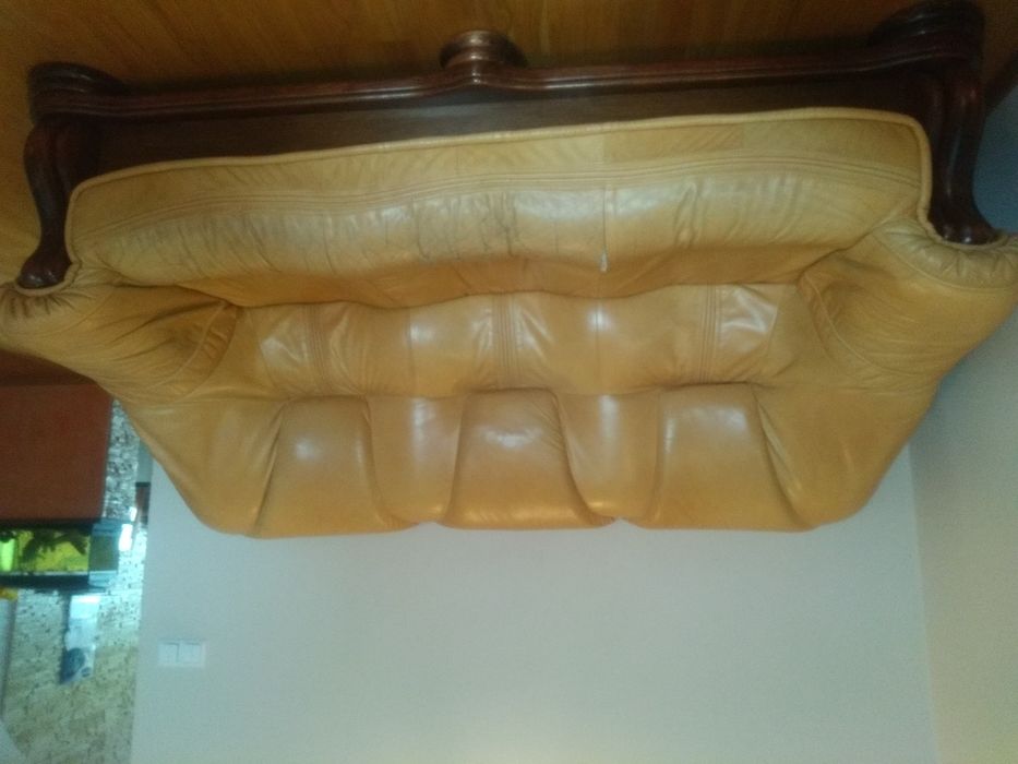 Sofa kremowa rozkładana