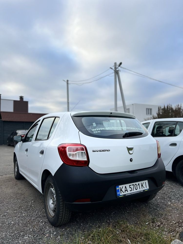 Dacia Sаndero під виплату/розтермінування