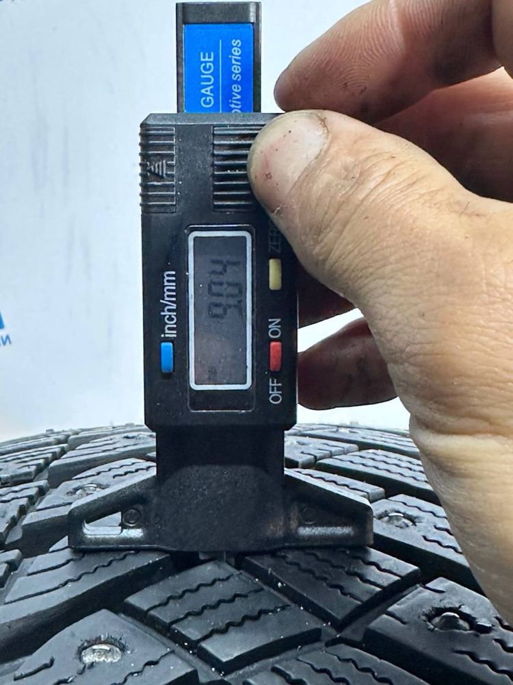 Зимові Шини Goodyear 215/60/16 Ultra Grip Artic2