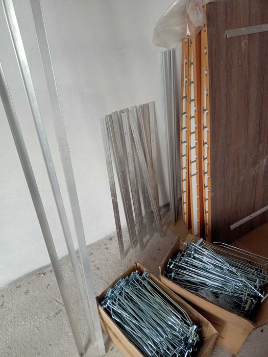 Panele ekspozycyjne niemieckie 3 szt.  1 m x 2,4 m Spacewall +wieszaki
