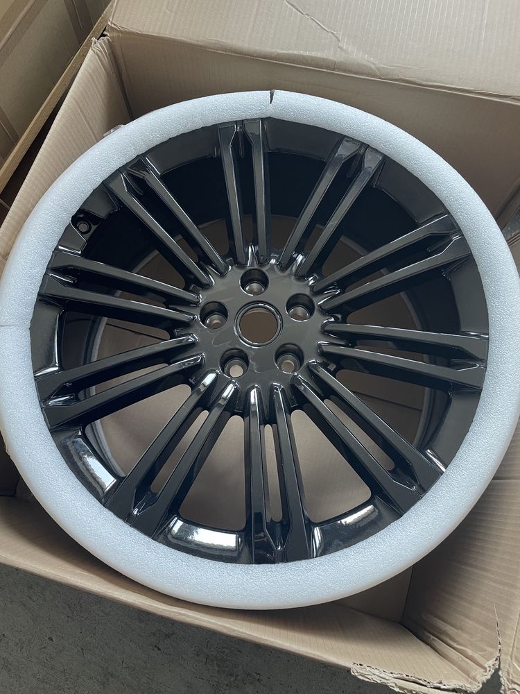 2 nowe felgi Landrover Range Rover 23” M8E2-1007-KA