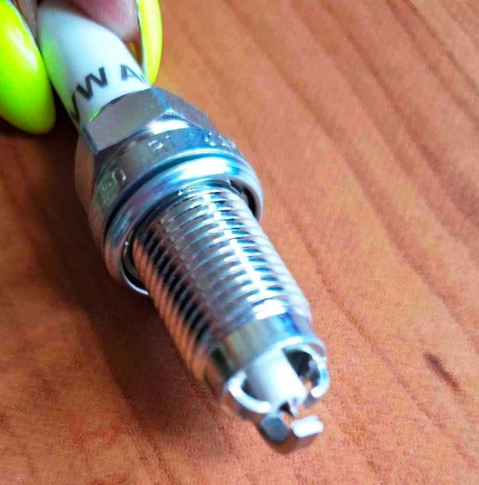 101905620 VAG свечи  зажигания