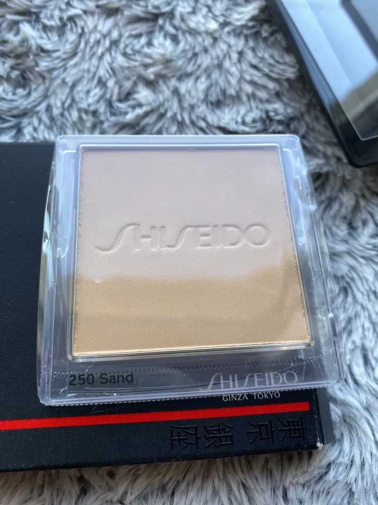 Пудра для обличчя Shiseido Custom Finish Powder Foundation