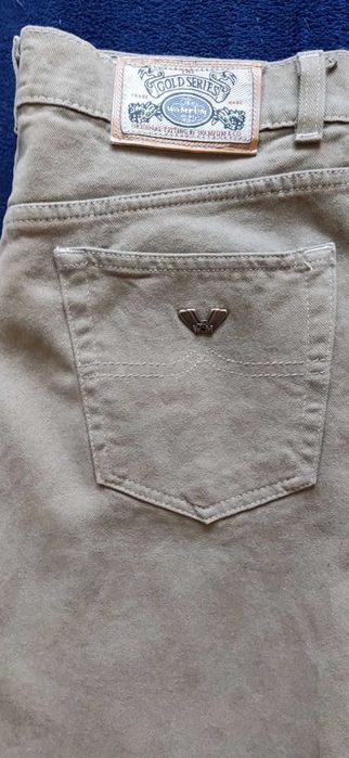 Продам мужские джинсы на высокий рост w34(на w32)