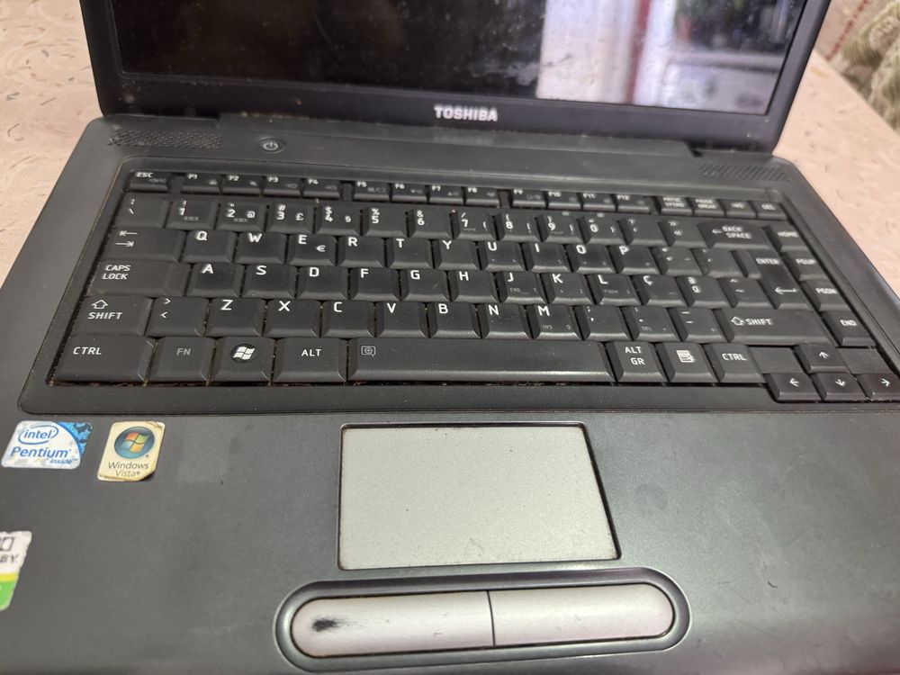 Portatil Toshiba + componentes (ver anúncio)