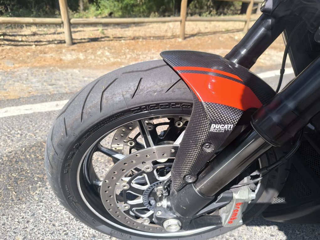 Ducati Diavel 1200