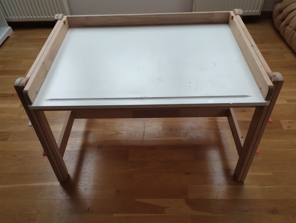 Biurko IKEA dla dzieci regulowane