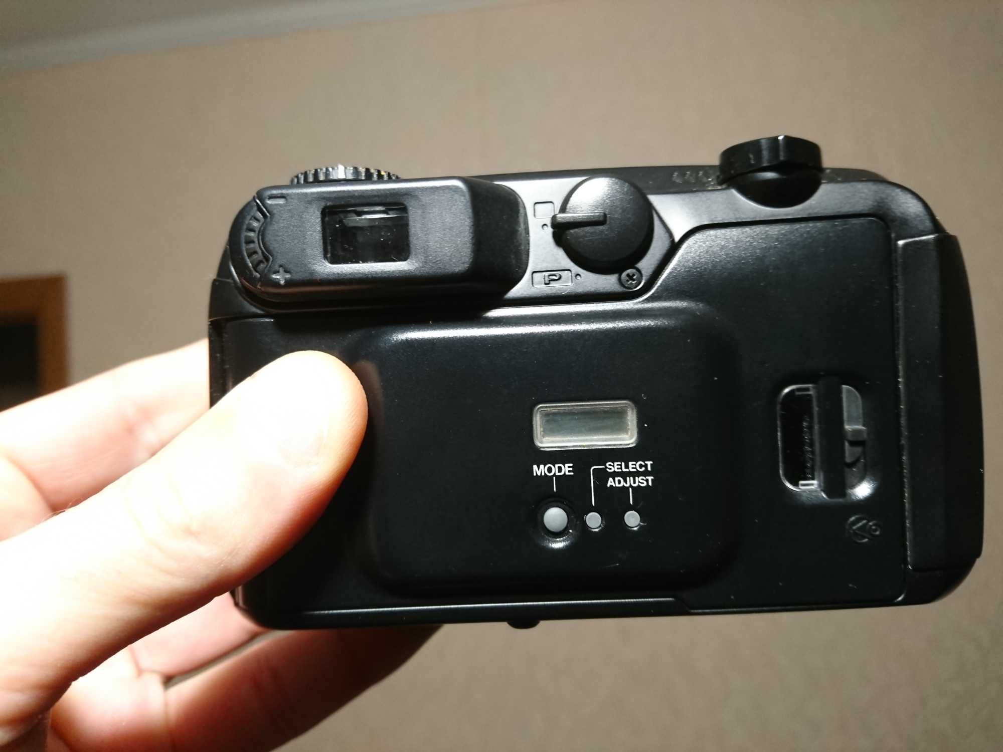 Продам редкий японский фотоаппарат Pentax IQZoom 160.