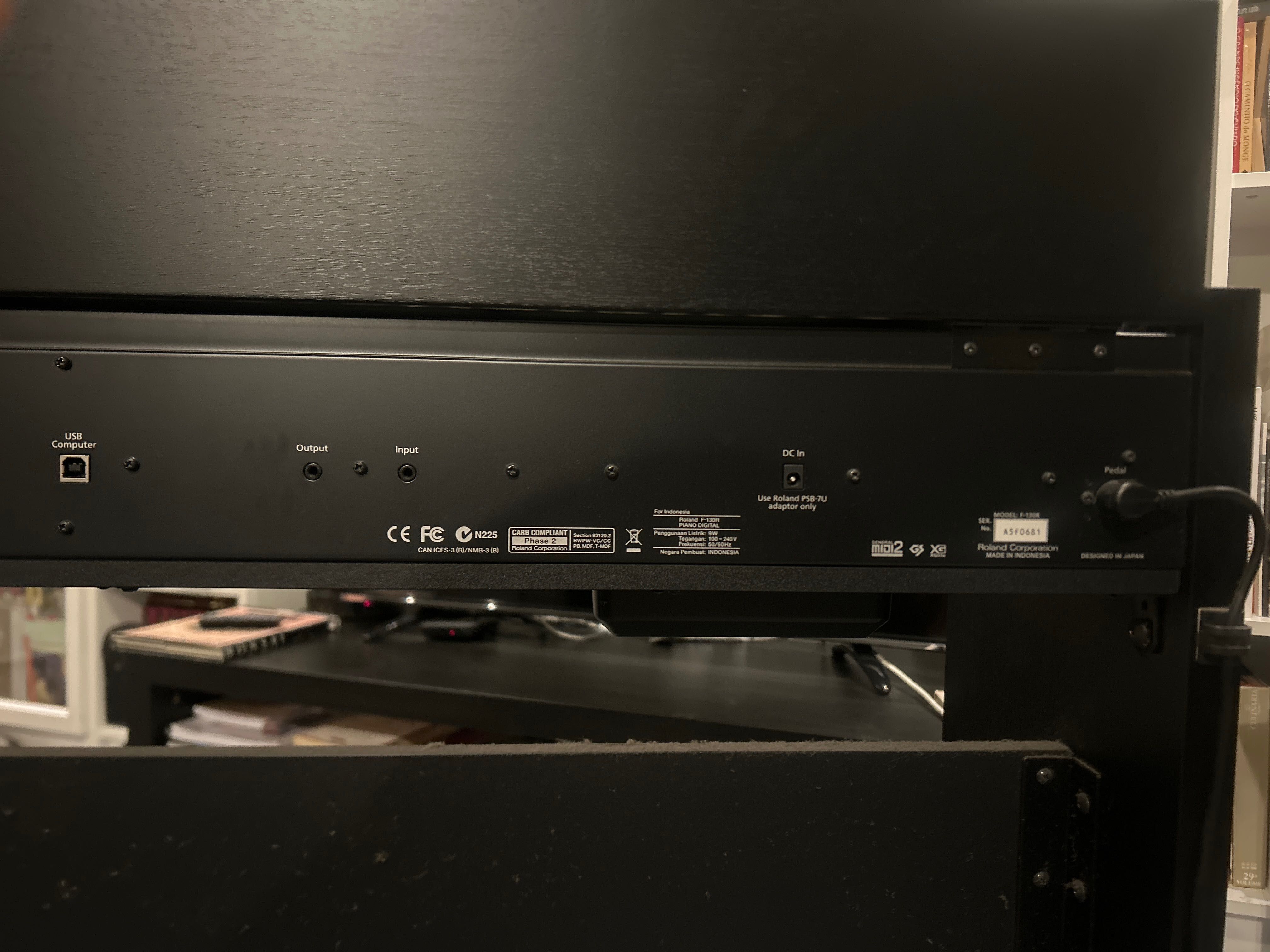 Piano Roland F130R + Banco