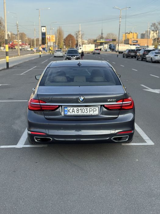 BMW 7 Series 740iL