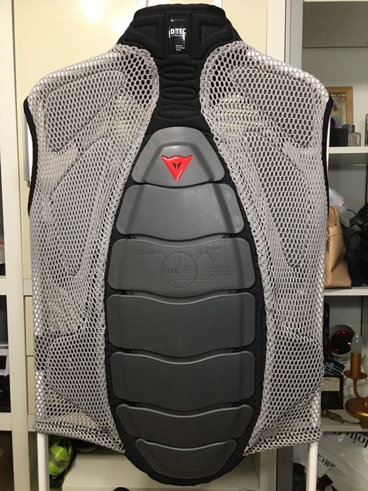 Защита спины Dainese wr pro 2 M-L черепаха моточерепаха мотозащита