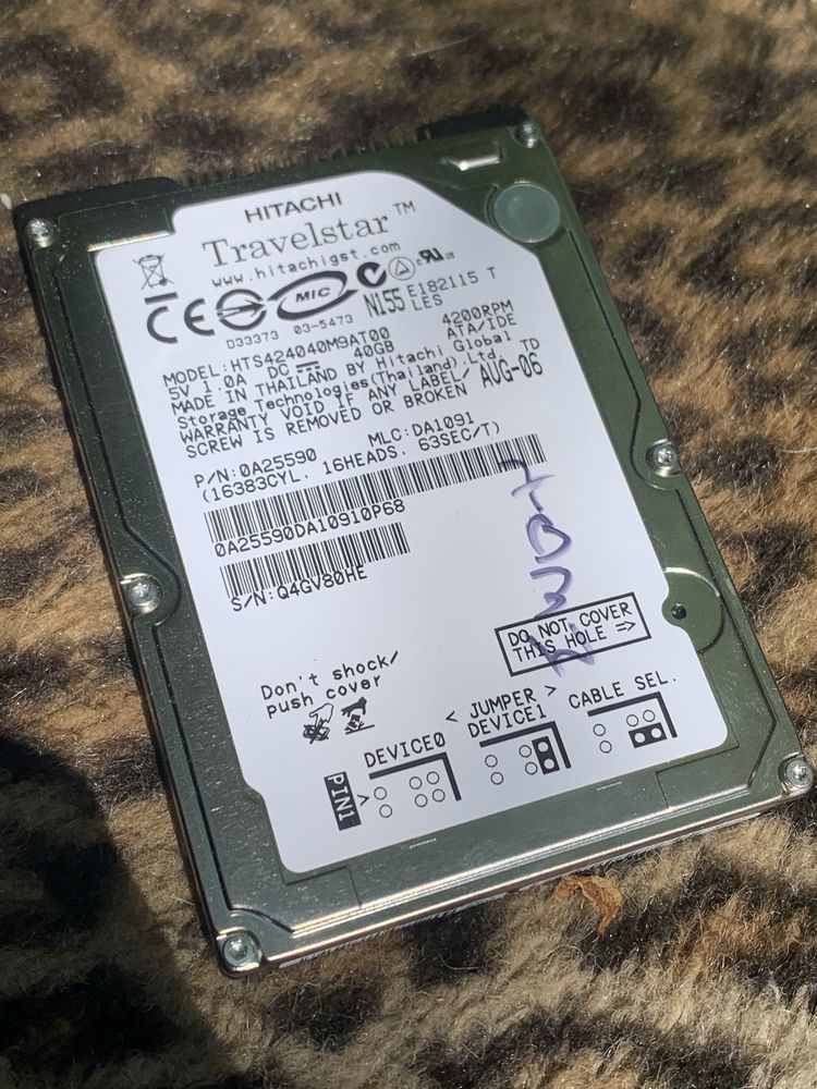Hitachi travelstar N155 40 gb жорсткий диск
