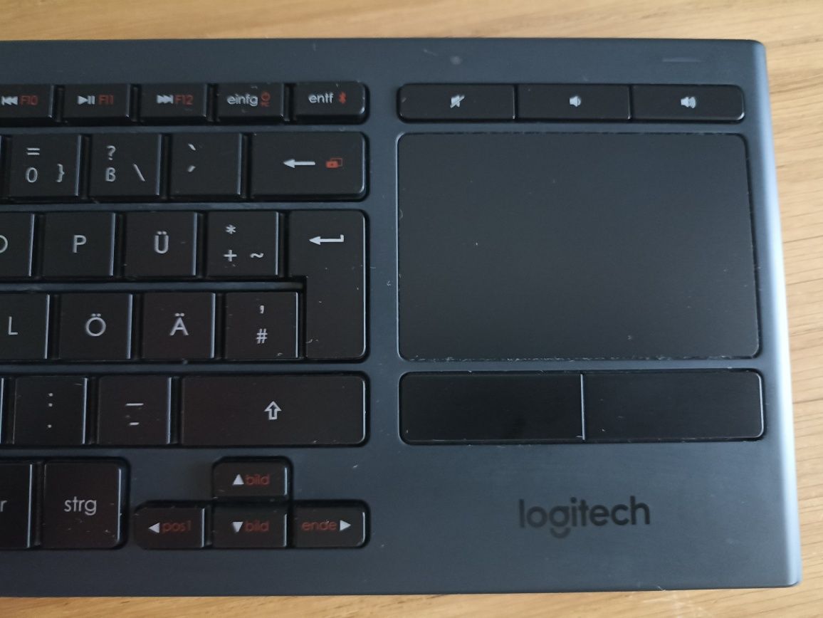 Klawiatura Logitech K830 TV, bluetooth, DE