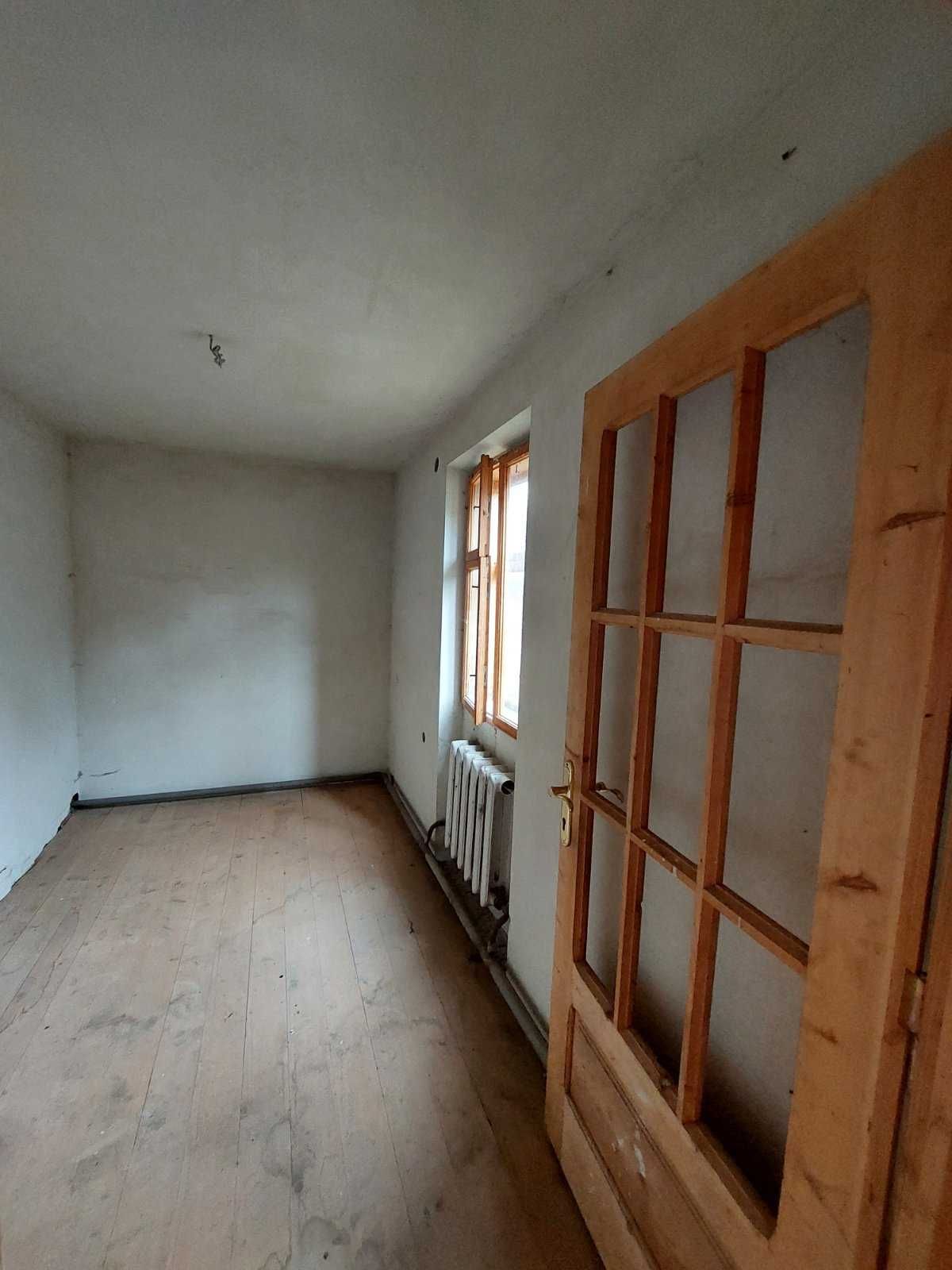Продається домоволодіння в м.Яремче
