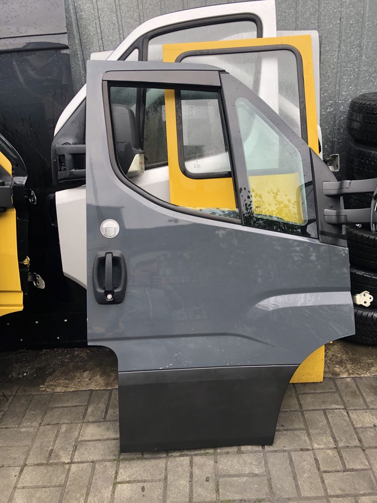 Drzwi tylne lewe,prawe Iveco Daily 2014- doka,dubelkabina