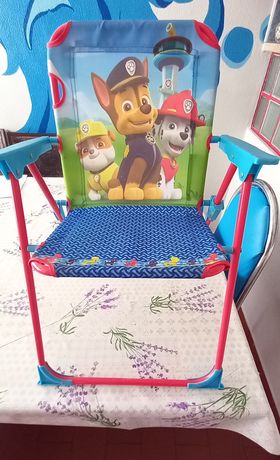 2 Cadeiras de crianças
