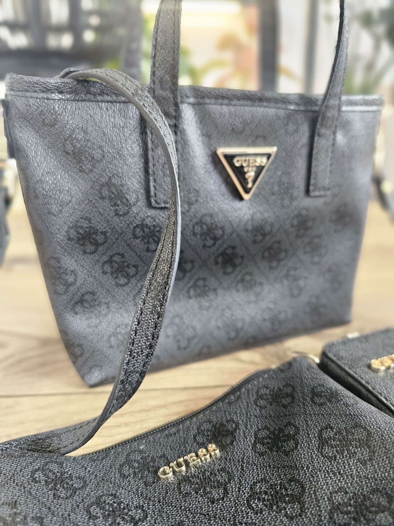 Zestaw torebek Guess Latona mini